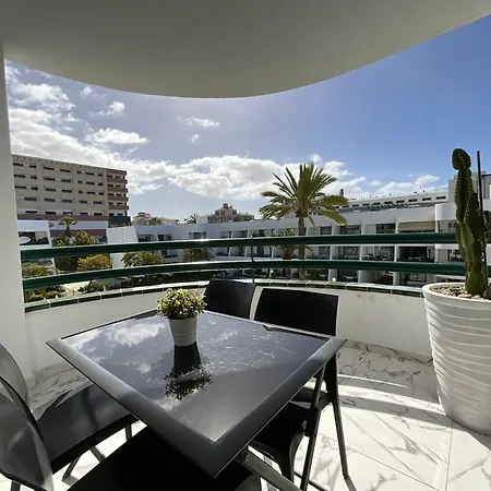 Apartment Dream Americas Iconic Pearl