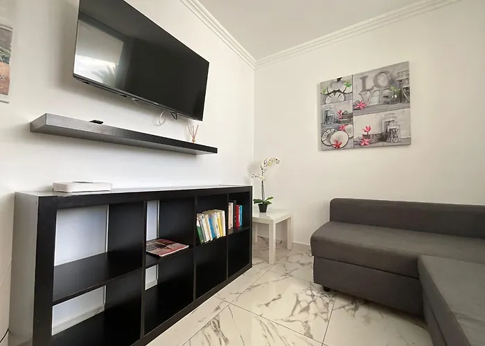 Dream Americas Iconic Pearl Apartment