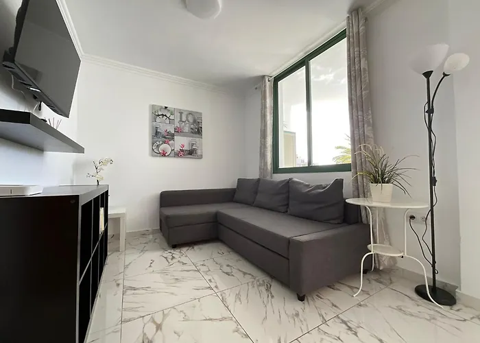 Dream Americas Iconic Pearl Apartment *