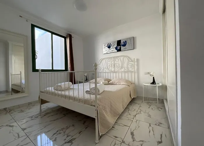 Dream Americas Iconic Pearl Apartment